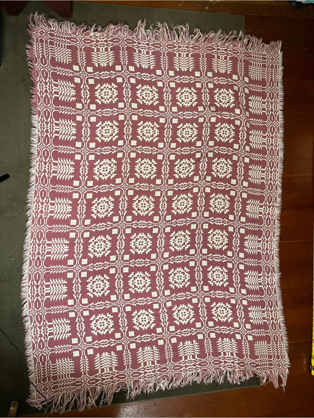 Vintage Handwoven mauve and Cream Fringed Throw Blanket - Goodwin weavers - Picture 3 of 5